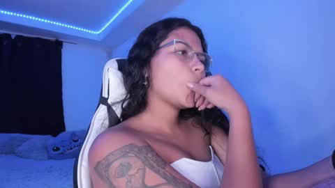  Lady  online show from 01.23.25