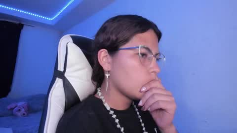 Snapshot of ladybrown_16 chatting on 01.18.26 Lady online show from 01.18.26