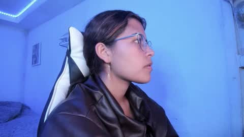 Snapshot of ladybrown_16 chatting on 02.03.26 Lady online show from 02.03.26