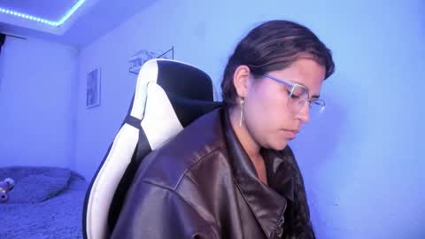 Snapshot of ladybrown_16 chatting on 02.03.26 Lady online show from 02.03.26