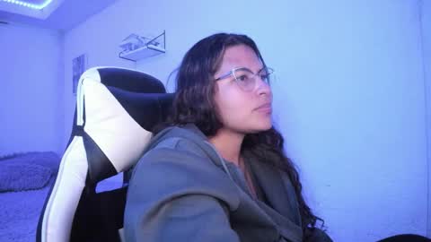 Snapshot of ladybrown_16 chatting on 02.20.26 Lady online show from 02.20.26