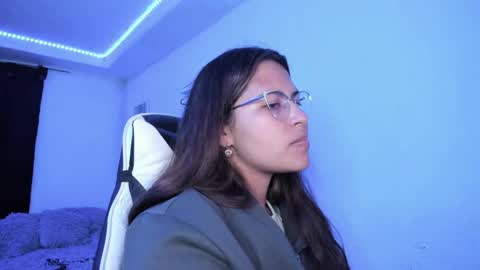 Snapshot of ladybrown_16 chatting on 02.26.26 Lady online show from 02.26.26