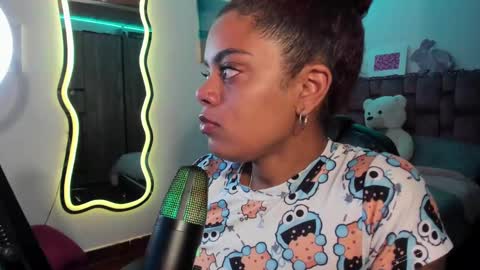 leidy daniela online show from 02.21.25