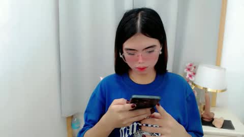 Snapshot of ladyfucker_ chatting on 09.29.25 ladyfucker_ online show from 09.29.25