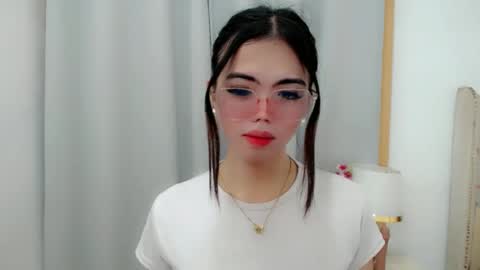 Snapshot of ladyfucker_ chatting on 10.02.25 ladyfucker_ online show from 10.02.25