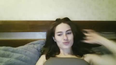 Snapshot of ladyjrouses chatting on 05.20.26 LadyJRouses online show from 05.20.26