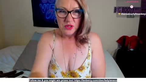 Snapshot of ladylanaxo chatting on 07.06.26 Next Stream online show from 07.06.26