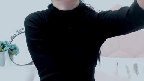 Snapshot of ladyliia chatting on 02.19.25 Lia online show from 02.19.25