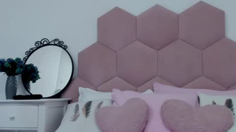 Snapshot of ladyliia chatting on 02.24.25 Lia online show from 02.24.25