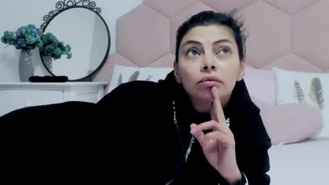 Snapshot of ladyliia chatting on 02.28.25 Lia online show from 02.28.25