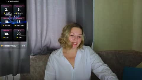 ladylucky_ online show from 10.22.25