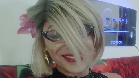 Snapshot of ladyoxana chatting on 04.26.26 Oxana online show from 04.26.26