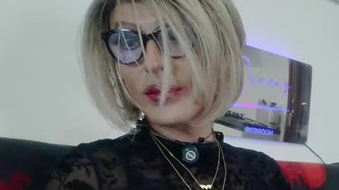Snapshot of ladyoxana chatting on 05.07.26 Oxana online show from 05.07.26
