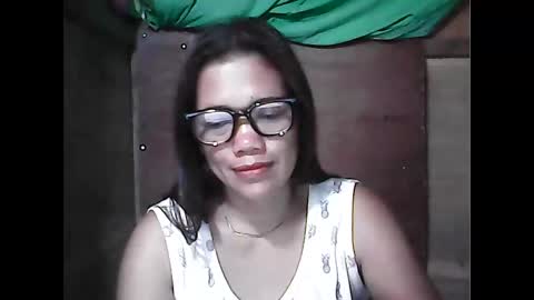 Snapshot of ladysweet4u69 chatting on 03.28.26 ladysweet4u69 online show from 03.28.26