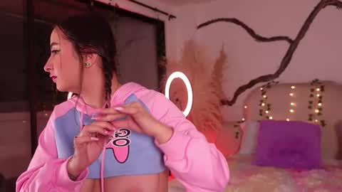 Lady  online show from 12.17.25