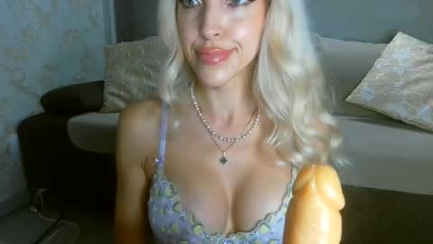 Snapshot of ladyyuliia chatting on 06.30.26 ladyyuliia online show from 06.30.26