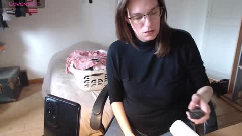 Lea online show from 02.25.25