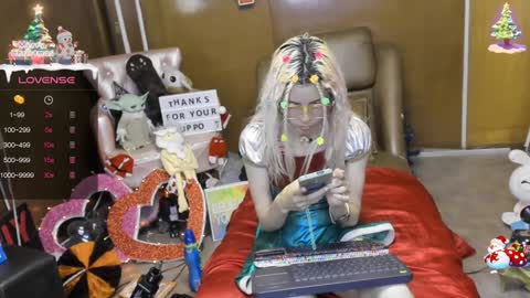 Skinnygirl online show from 12.11.24