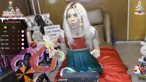 Skinnygirl online show from 12.12.24