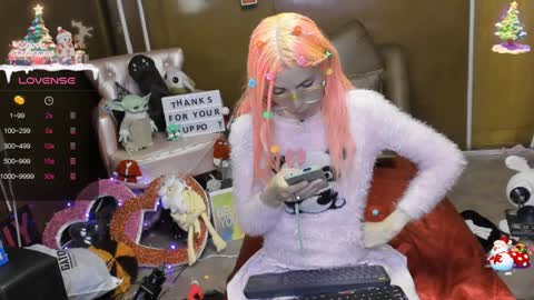 Skinnygirl online show from 01.03.25