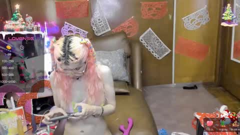 Skinnygirl online show from 02.13.25