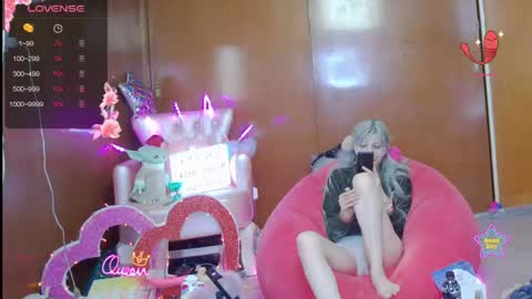 Snapshot of laflakita21 chatting on 05.15.26 Skinnygirl online show from 05.15.26