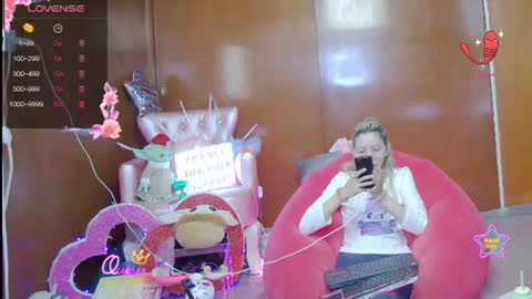Snapshot of laflakita21 chatting on 06.26.26 Skinnygirl online show from 06.26.26