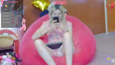 Snapshot of laflakita21 chatting on 07.25.26 Skinnygirl online show from 07.25.26