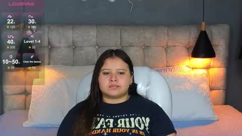    online show from 11.08.25