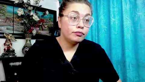 Snapshot of laia_hadid chatting on 02.02.26 laia_hadid online show from 02.02.26