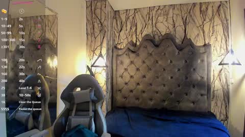 Snapshot of laia_miller_ chatting on 12.17.24 Laia online show from 12.17.24