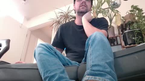 Snapshot of laidback_and_chill chatting on 12.30.24 Rick online show from 12.30.24