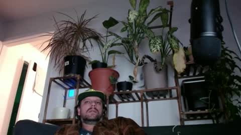 Snapshot of laidback_and_chill chatting on 01.01.25 Rick online show from 01.01.25