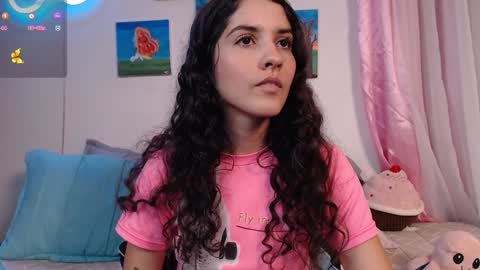 Snapshot of lailypink chatting on 12.13.24 samanta online show from 12.13.24