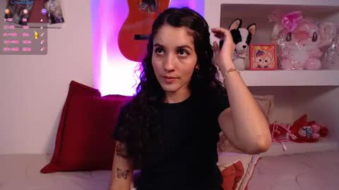 Snapshot of lailypink chatting on 02.23.25 samanta online show from 02.23.25