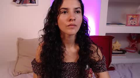 Snapshot of lailypink chatting on 10.16.25 samanta online show from 10.16.25