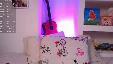 Snapshot of lailypink chatting on 07.11.26 samanta online show from 07.11.26