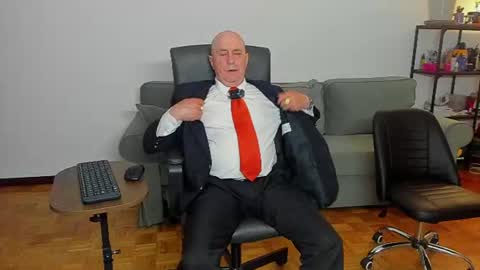 Snapshot of lajose52 chatting on 06.19.26 lajose52 online show from 06.19.26