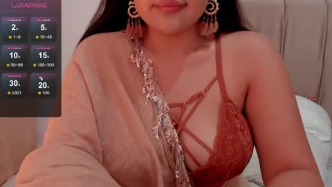 Snapshot of lakshimidas chatting on 12.27.24 lakshimidas online show from 12.27.24