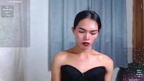 Snapshot of lala_moves chatting on 06.10.26 Joxie online show from 06.10.26