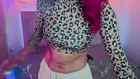 Snapshot of lala_pantyhose chatting on 02.27.26 Miss Lala online show from 02.27.26