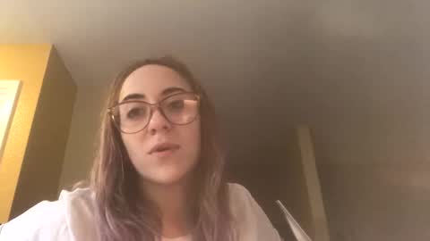 Snapshot of lalalunna chatting on 12.24.24 Milf Shakee online show from 12.24.24