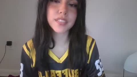 Snapshot of laligomez chatting on 07.11.26 Lali Gomez online show from 07.11.26