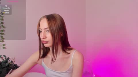 Snapshot of lallycute chatting on 11.18.25 Lali online show from 11.18.25