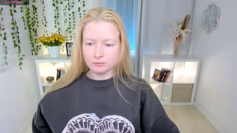 Laly online show from 03.21.26