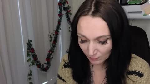 Lalya online show from 12.18.25