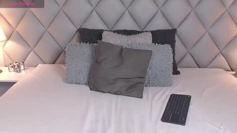 Laly Castro online show from 03.06.25