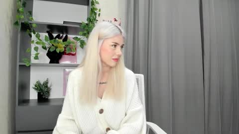 Erika online show from 09.22.25