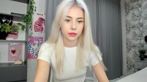 Erika online show from 09.23.25