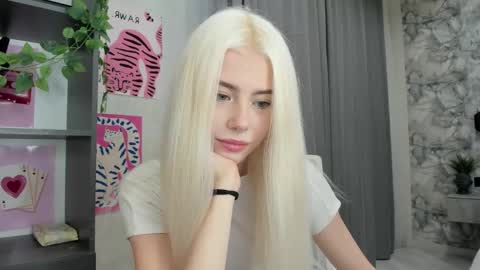 Erika online show from 09.30.25